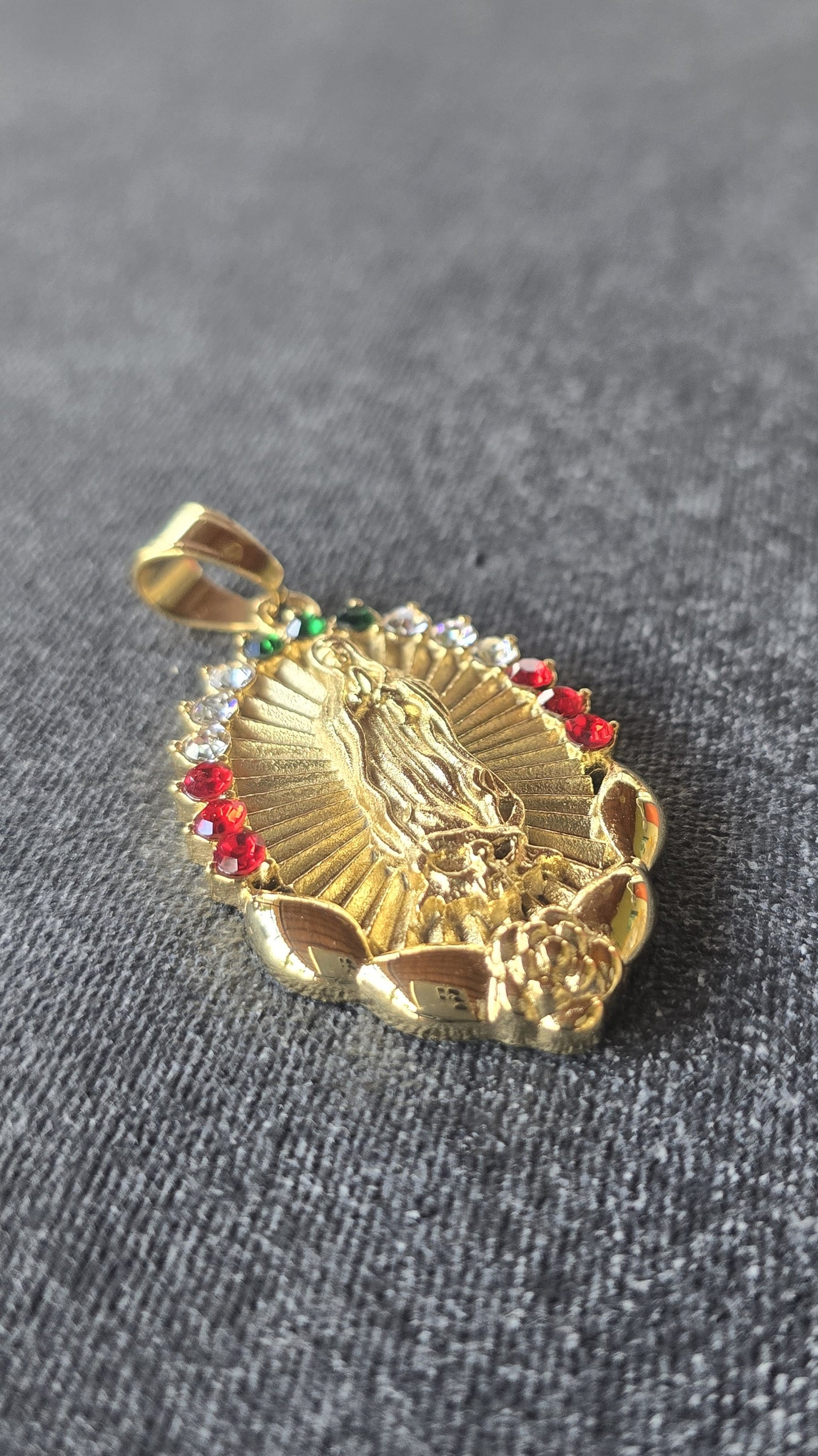 DIJE GUADALUPE ORO18KLAMINADO