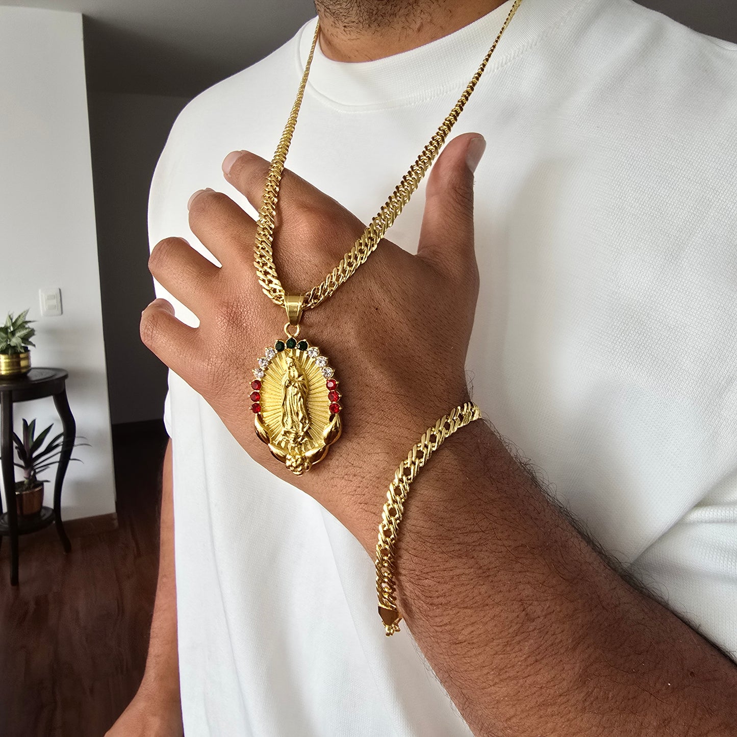 DIJE GUADALUPE ORO18KLAMINADO